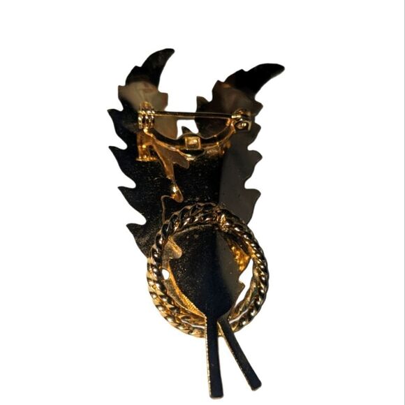 ‎vintage gold tone leaf brooch - Picture 2 of 8